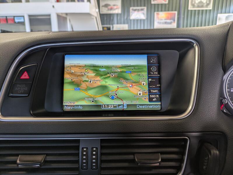 View AUDI Q5 2.0 TDI S line Special Edition Quattro. GREAT SPEC. SAT NAV. XENON LIGHTS. B+O sound. 10 SERVICES. 
