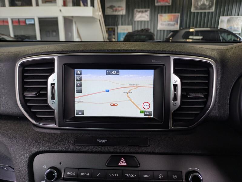 View KIA SPORTAGE 1.6 GDi 2 SUV. 2 OWNERS. FULL KIA HISTORY. APPLE CARPLAY. REAR CAMERA. SAT NAV.