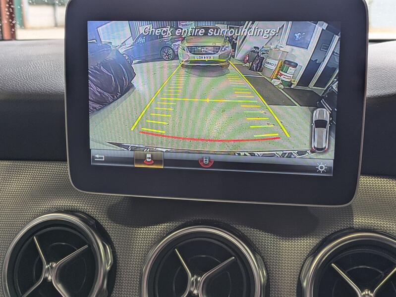 MERCEDES-BENZ GLA CLASS