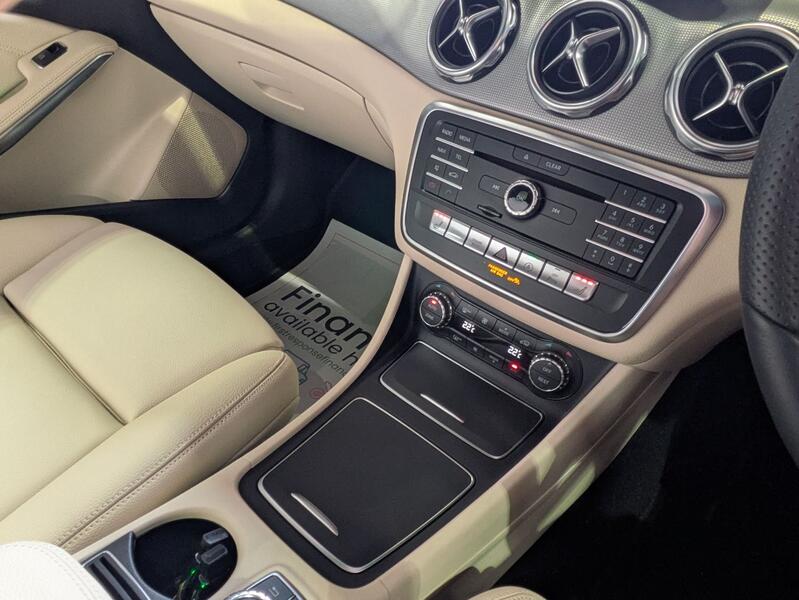 MERCEDES-BENZ GLA CLASS