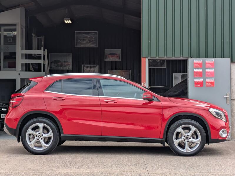 MERCEDES-BENZ GLA CLASS