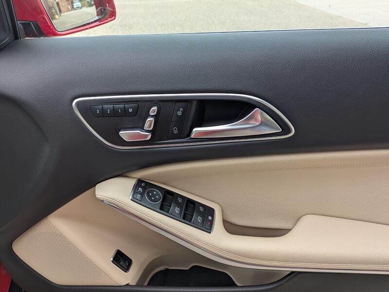 MERCEDES-BENZ GLA CLASS