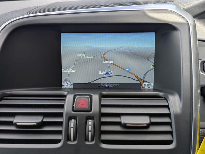 View VOLVO XC60 2.4 D5 SE Lux Nav AWD automatic. 11 SERVICES, DVD PLAYER, SAT NAV, HEATED LEATHER, FAMILY PACK.