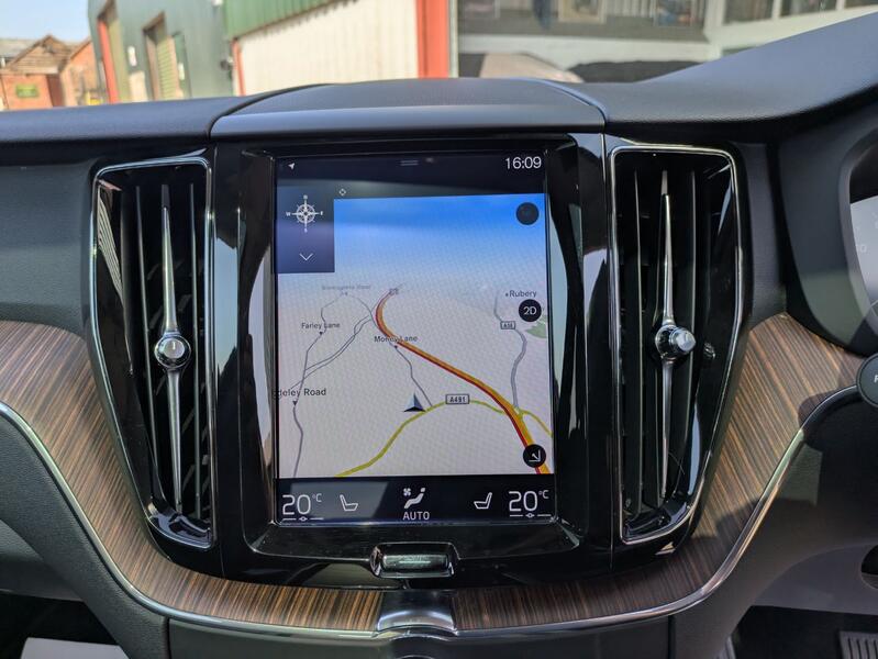 View VOLVO XC60 Momentum (MY18.5) 2.0 D4 AWD automatic. OVER £9000 OF OPTIONS. PAN ROOF. 360 CAMERA & FULL S/HIST.