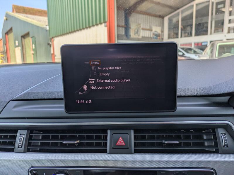 AUDI A4 AVANT