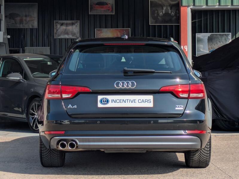 AUDI A4 AVANT