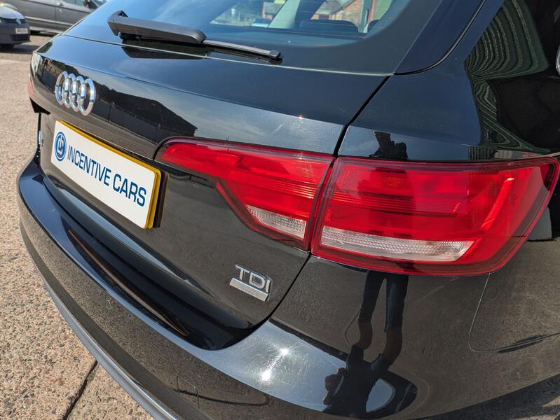 AUDI A4 AVANT
