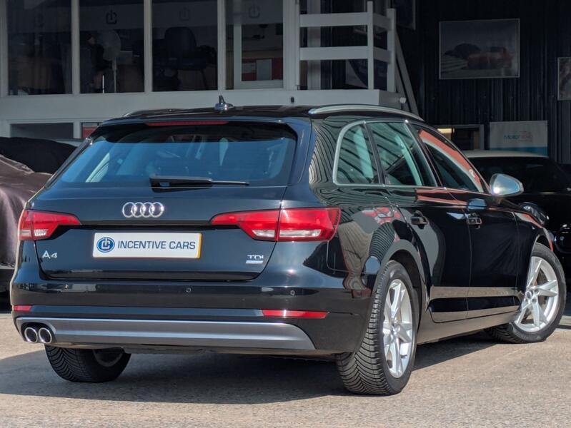 AUDI A4 AVANT