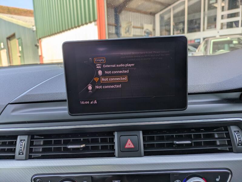 AUDI A4 AVANT