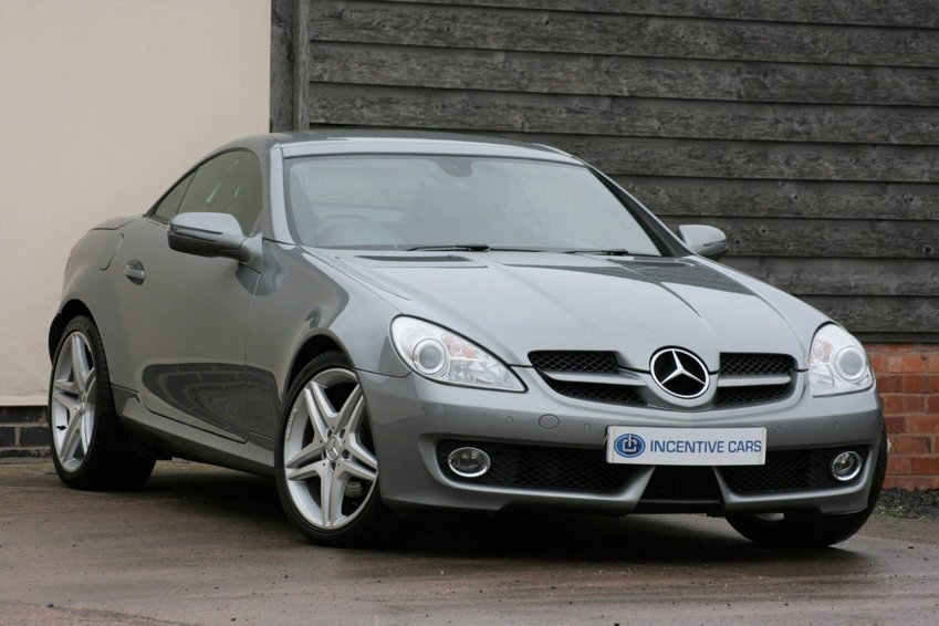 View MERCEDES-BENZ SLK SLK280 7G TRONIC AUTO. LOW MILES. FULL SERVICE HISTORY. HEATED LEATHER. PARKTRONIC. AIRSCARF. 09
