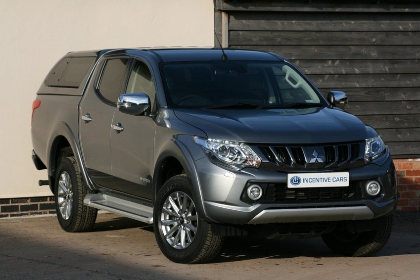 View MITSUBISHI L200 Di-D 178 Warrior INVECS-II with Sports Mode Auto. 1 OWNER. SAT NAV. HEATED LEATHER. HARD CANOPY. 67