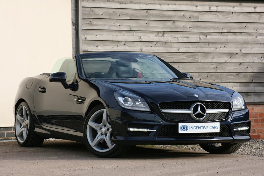 View MERCEDES-BENZ SLK 200 AMG SPORT 7G-TRONIC. COMAND SAT NAV. HEATED LEATHER. AIRSCARF. PAN ROOF. FULL HISTORY 13 REG