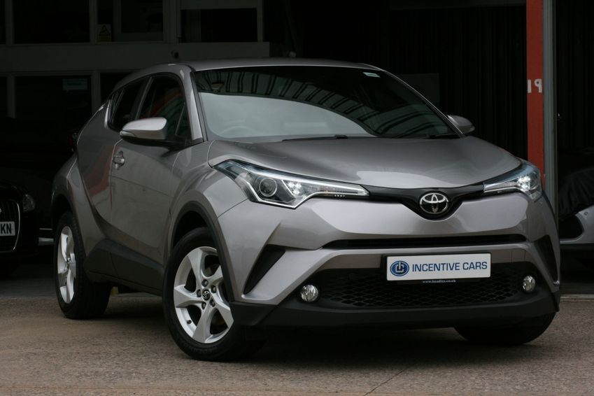 View TOYOTA C-HR 1.2T 115 Icon 5dr manual. 1 OWNER. FULL TOYOTA HISTORY. DAB. BTOOTH. 67 REG