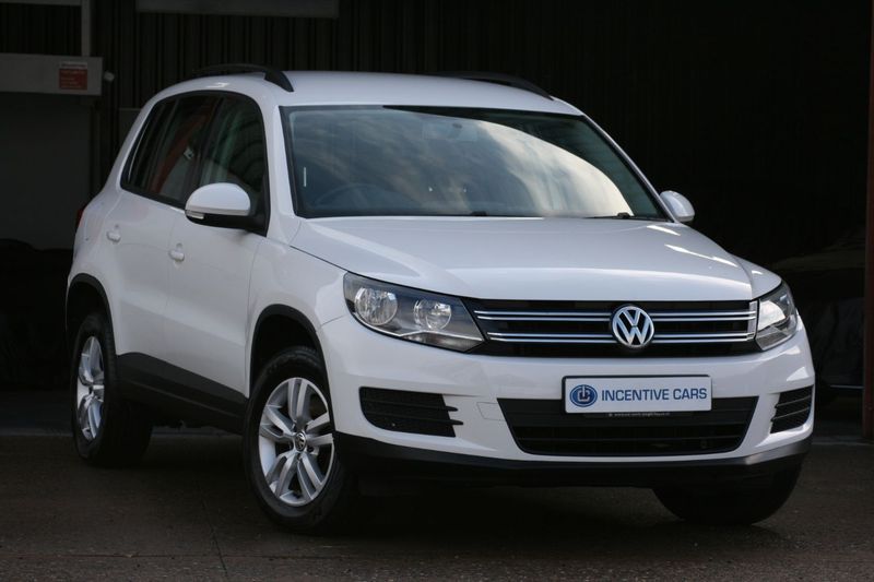 View VOLKSWAGEN TIGUAN S 2.0TDI BLUEMOTION TECHNOLOGY 4MOTION MANUAL. 1 OWNER. 4WD. JUST SERVICED. 13 REG