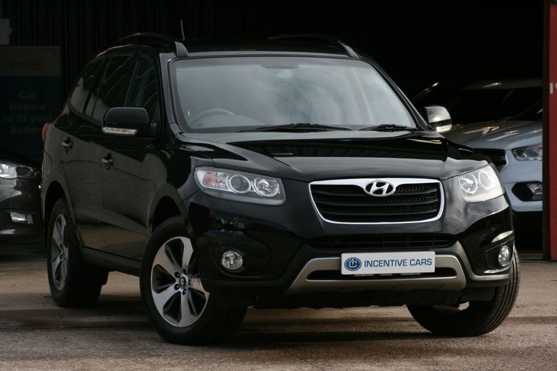 View HYUNDAI SANTA FE PREMIUM 2.2CRDI AUTOMATIC 4X4 5 SEAT. 1 OWNER FROM 3 MONTHS OLD. SERVICE HISTORY. HEATED LEATHER