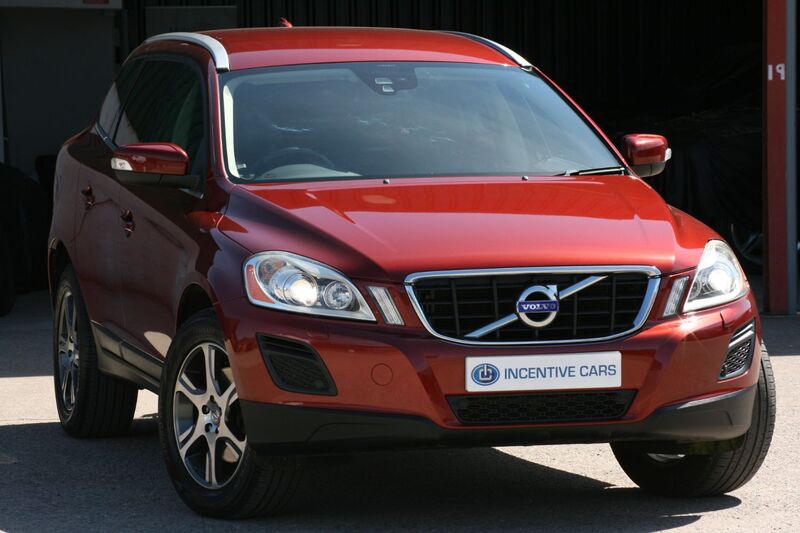View VOLVO XC60 2.4 D3 SE LUX AWD 163 AUTOMATIC 4X4. SAT NAV. HEATED LEATHER. FULL HISTORY. HIGH SPECIFICATION