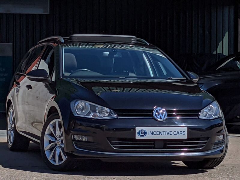 View VOLKSWAGEN GOLF GT 2.0TDI BLUEMOTION TECHNOLOGY DSG AUTOMATIC HIGH SPECIFICATION PAN ROOF SAT NAV VW SERVICE HISTORY