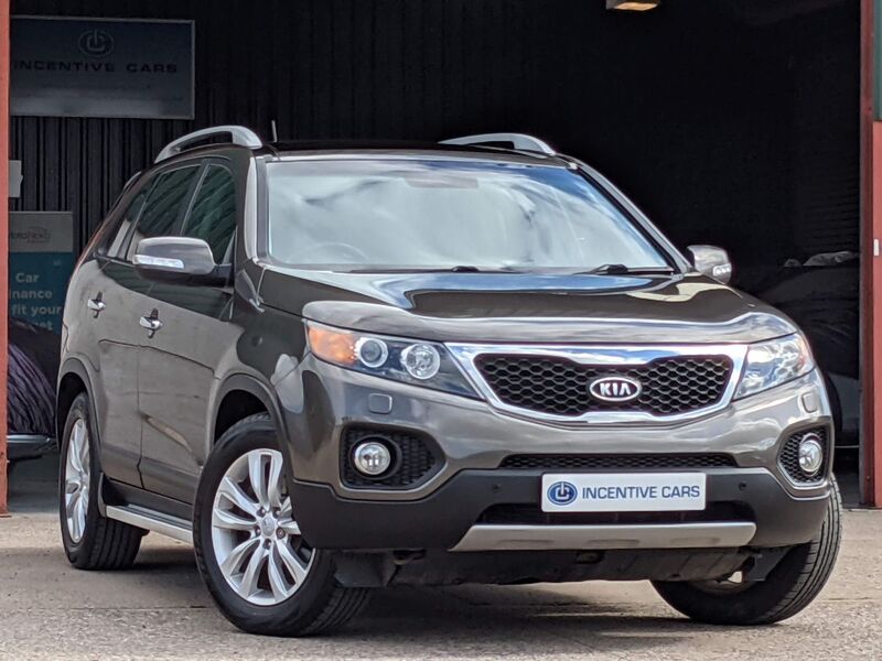 View KIA SORENTO 2.2CRDI ATLAS 7 SEAT 4WD AUTOMATIC. 2 OWNERS. SAT NAV. PAN ROOF. HEATED LEATHER. GREAT HISTORY