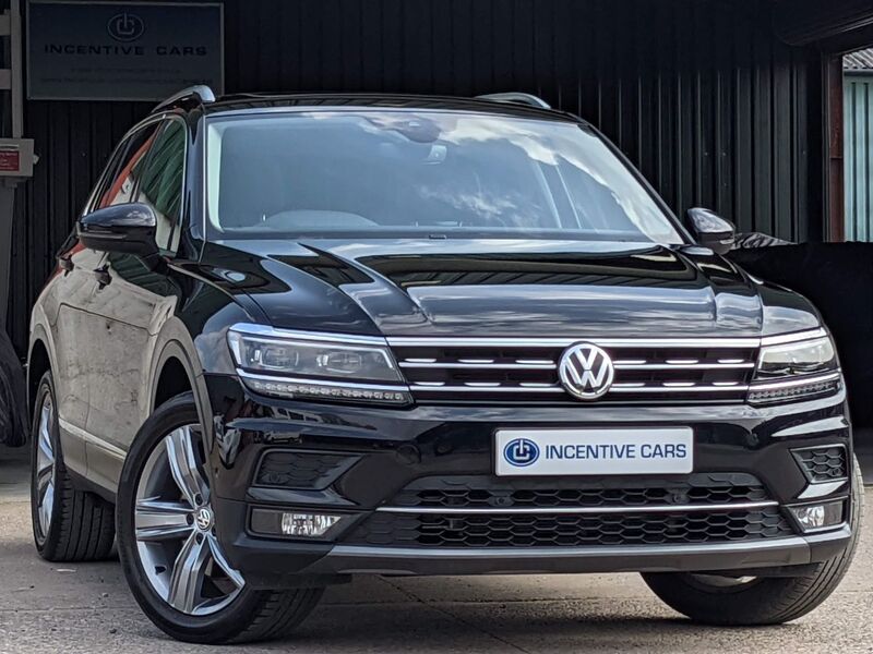 View VOLKSWAGEN TIGUAN SEL 2.0TSI 190 4MOTION DSG AUTOMATIC 4WD. 1 OWNER. PAN ROOF. FULL HEATED LEATHER. SAT NAV.