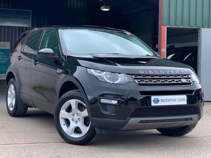 View LAND ROVER DISCOVERY SPORT 2.0 ED4 SE TECH 150 5 SEAT SUV 2WD MANUAL. 2 OWNERS. SAT NAV. LOW MILEAGE