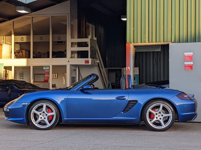 PORSCHE BOXSTER