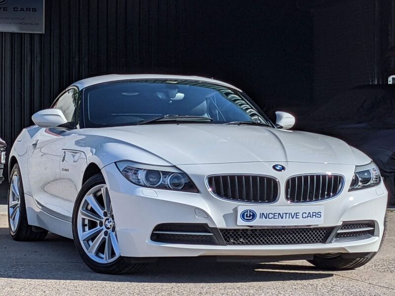 View BMW Z4 SDRIVE23I 2.5 6 CYLINDER ROADSTER. LOW MILEAGE. XENON LIGHTS. FOLDING MIRRORS