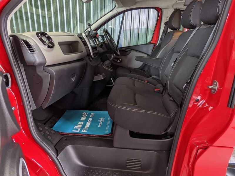 RENAULT TRAFIC