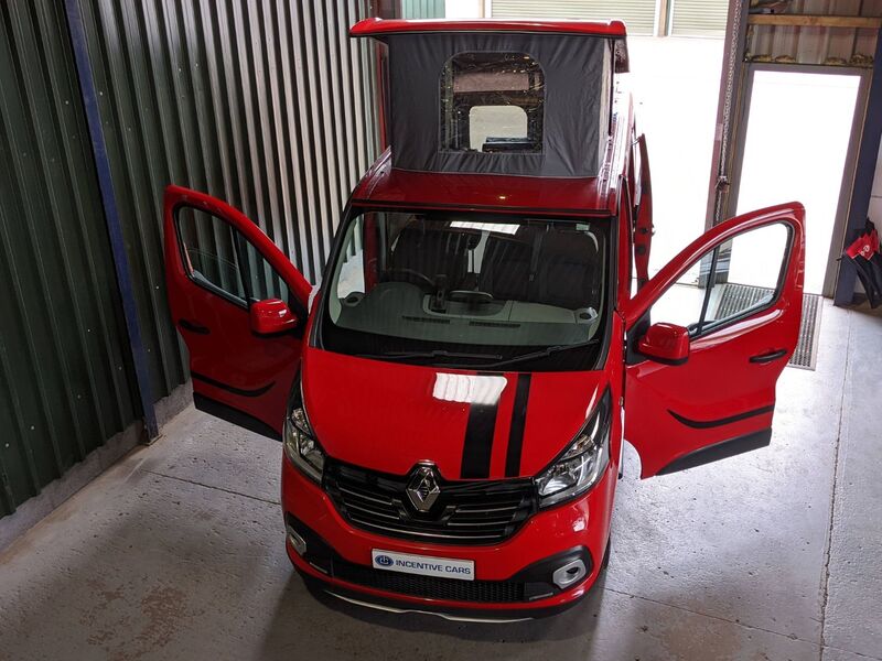 RENAULT TRAFIC