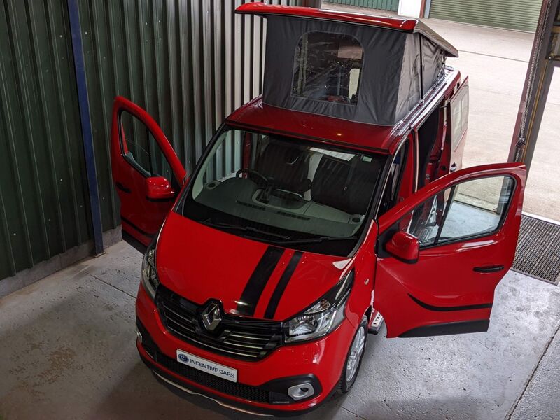 RENAULT TRAFIC