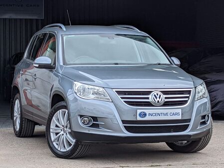 VOLKSWAGEN TIGUAN SPORT 2.0TDI 140 TIPTRONIC AUTO 4WD 4MOTION. 1 OWNER. HEATED LEATHER. PARK ASSIST