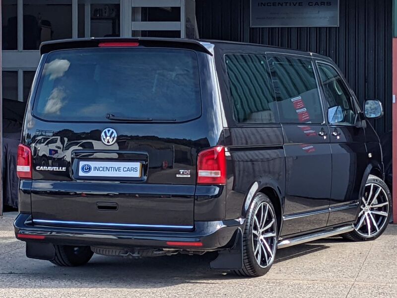 VOLKSWAGEN CARAVELLE