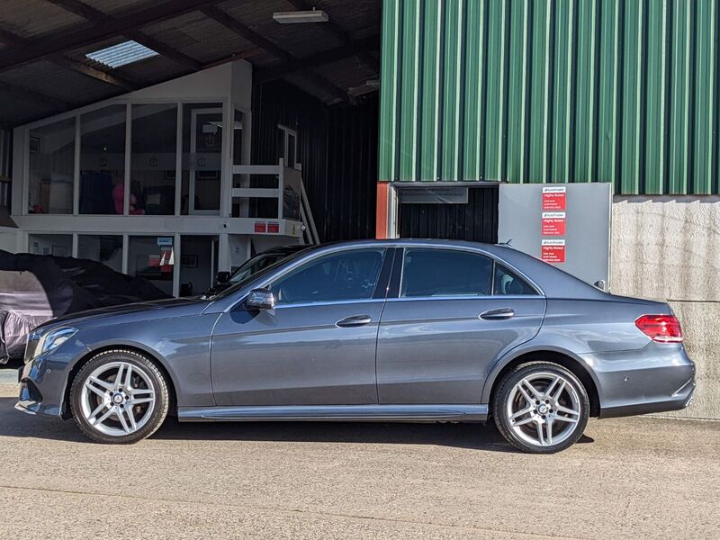 MERCEDES-BENZ E CLASS