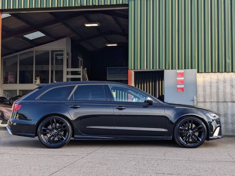 AUDI RS6