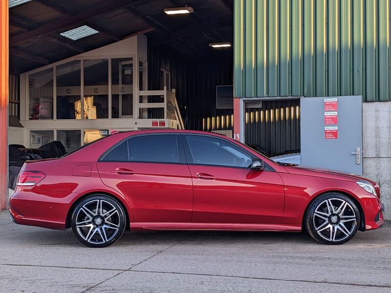 MERCEDES-BENZ E CLASS