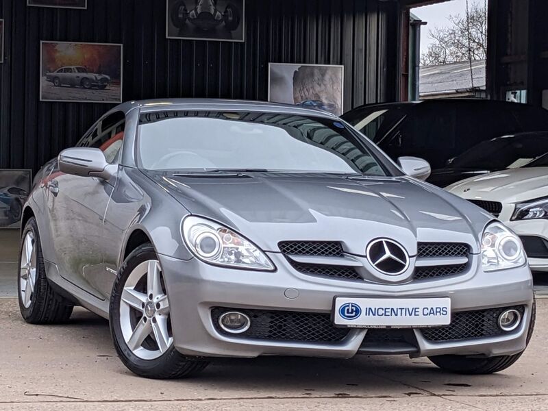 View MERCEDES-BENZ SLK 200 KOMPRESSOR AUTOMATIC ROADSTER. LOW MILEAGE. JUST SERVICED. BLUETOOTH. FOLDING MIRRORS.