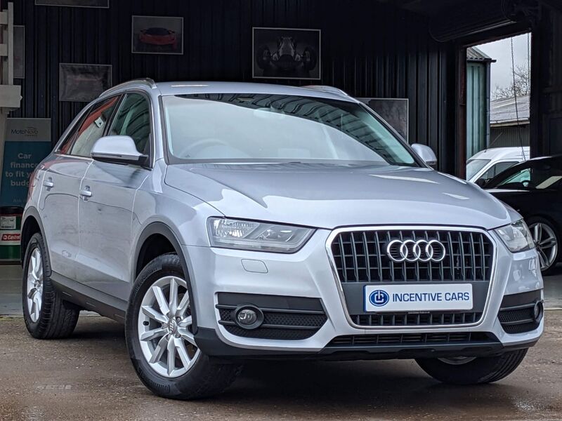 View AUDI Q3 2.0TDI SE MANUAL. 3 OWNERS. SAT NAV. REAR PARKING SENSORS. AUDI SERVICE HISTORY