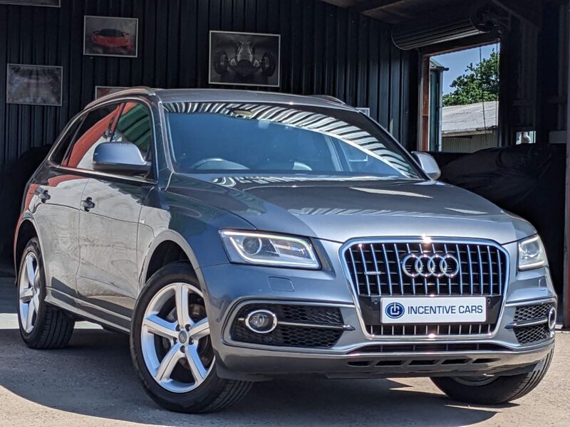 View AUDI Q5 2.0TFSI QUATTRO S LINE. A STUNNING GREAT SPEC CAR. SAT NAV. HEATED LEATHER. ULEZ