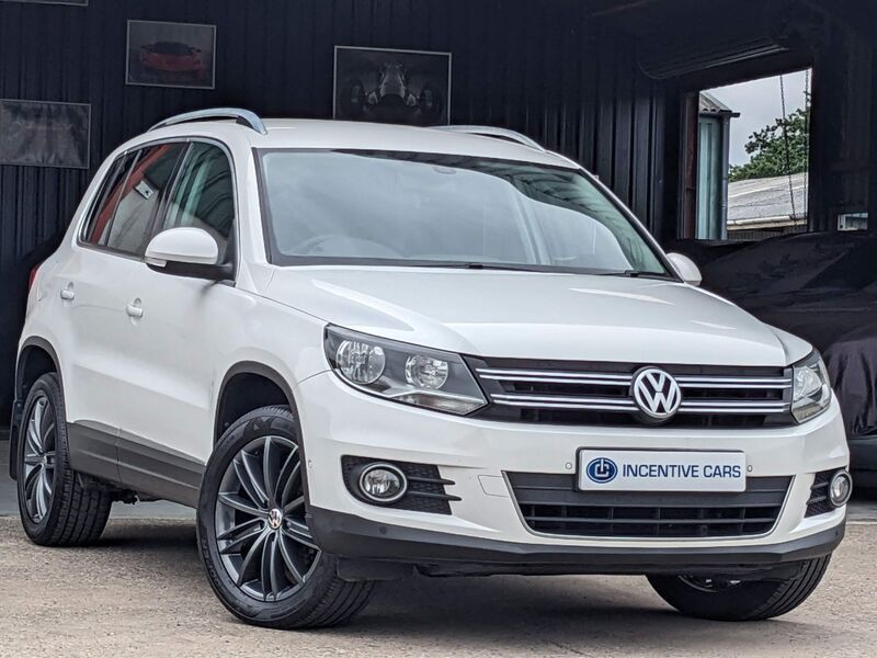 View VOLKSWAGEN TIGUAN SPORT 2.0TDI BMT TECH 4MOTION MANUAL 4WD. 2 OWNERS. 9 SERVICES. CAMBELT DONE. JUST SERVICED.