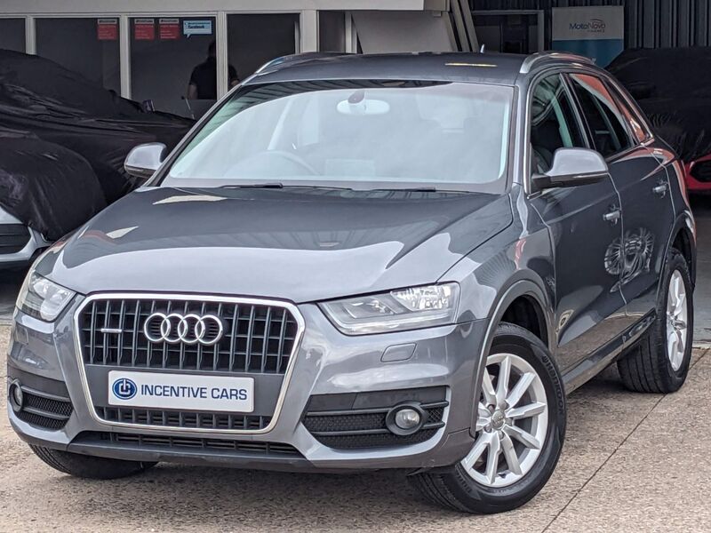 AUDI Q3