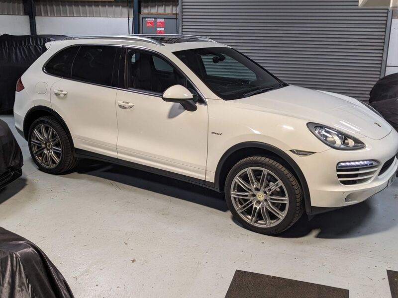 PORSCHE CAYENNE