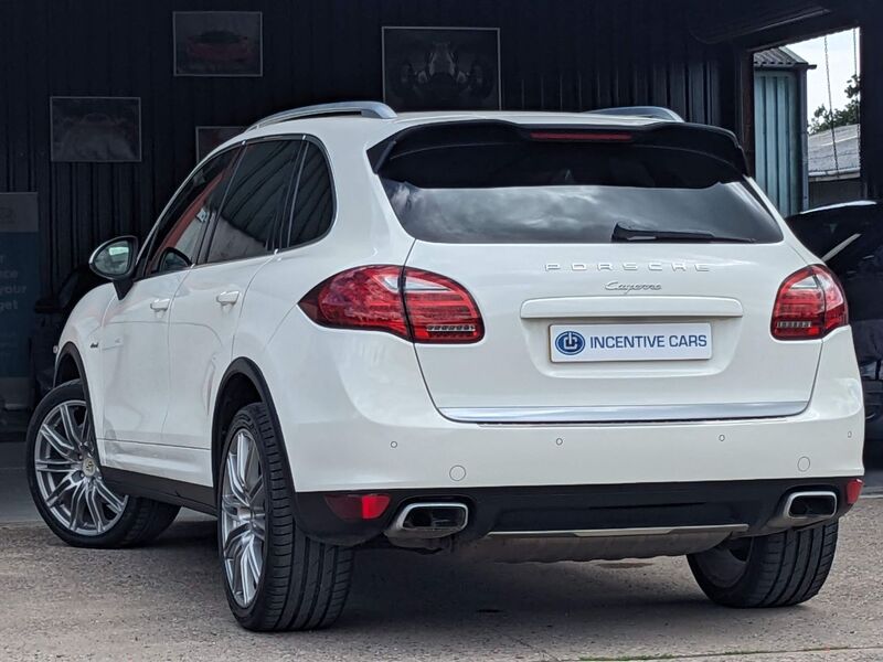 PORSCHE CAYENNE